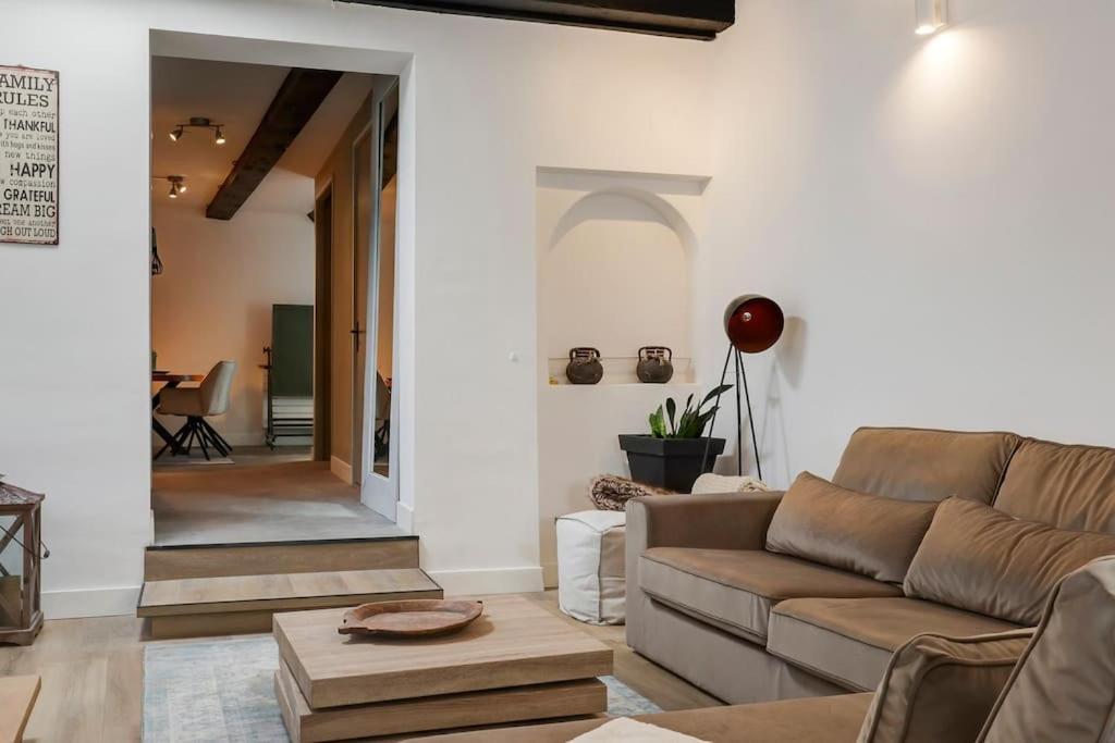 Prachtig Appartement In Hartje Sneek Bagian luar foto
