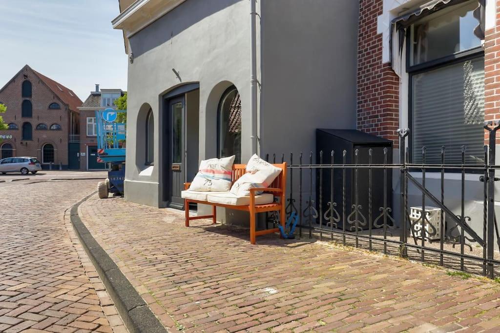 Prachtig Appartement In Hartje Sneek Bagian luar foto
